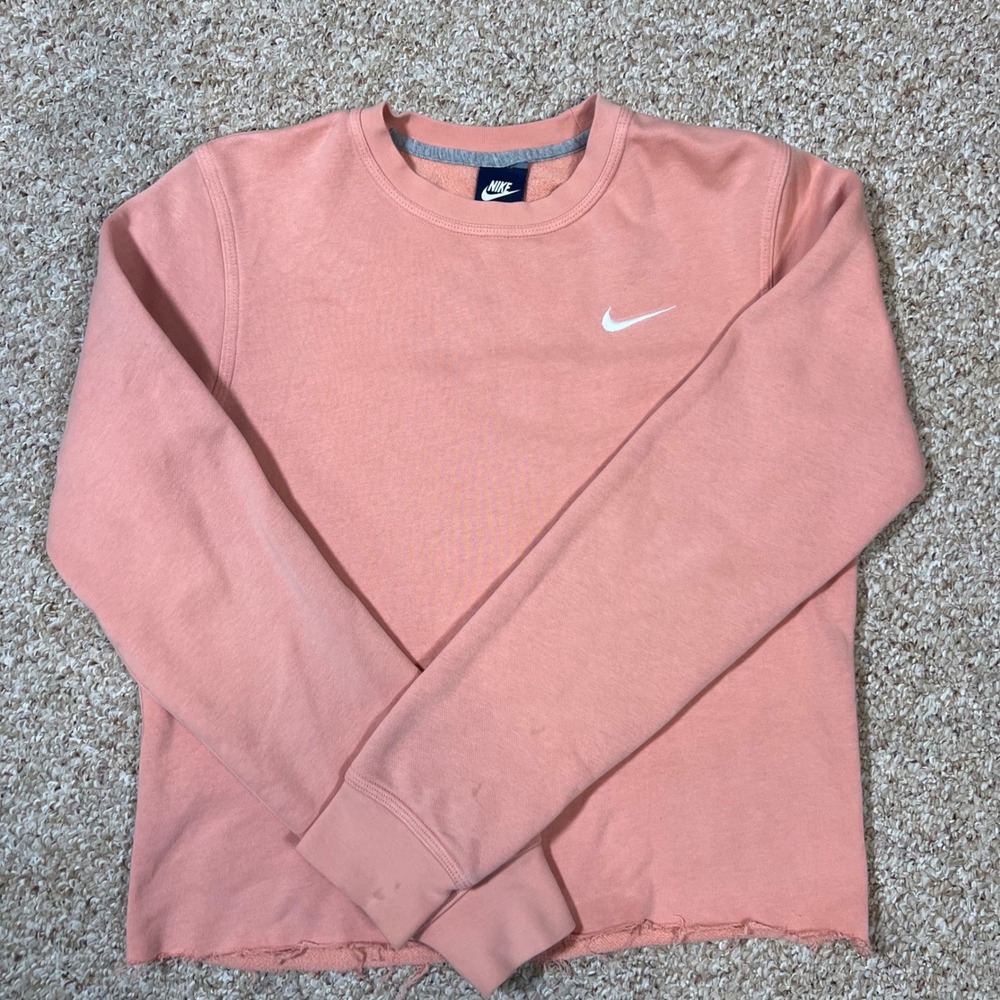 Nike Womens Crewneck Sweatshirt Coral Pink Raw Hem Cropped Swoosh Logo Small
